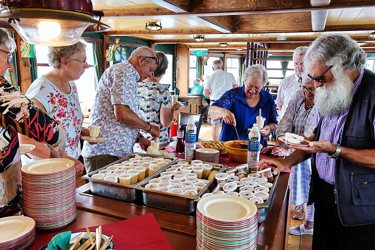 18 mei 2022 - Seniorenuitje-Pannenkoekenboot_094